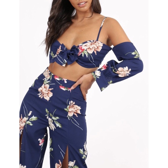 Navy Floral Cold Shoulder Set - Picture 2 of 5